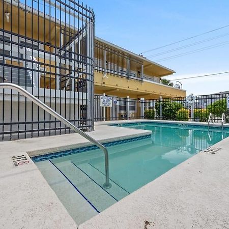 Perfect Location 1Br Pool Parking Outside Area 8 Apartment เมอร์เทิลบีช ภายนอก รูปภาพ